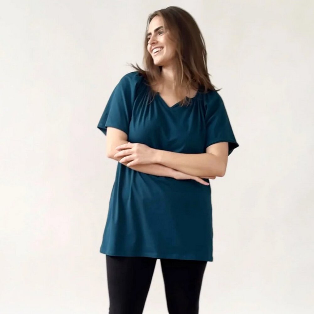 Elegantees Juniper Tunic in Tidal Teal